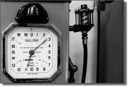 Vintage petrol pump, French, gauge numbers
